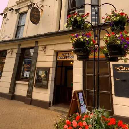 The Dickens Bar & 3*
