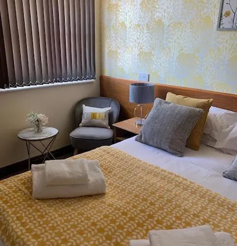 The Dickens Bar & Bed & Breakfast