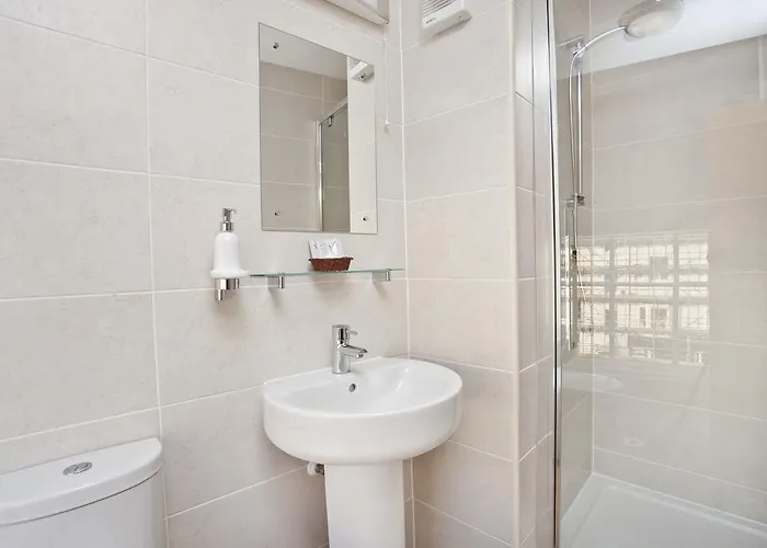 The Dickens Bar & 3* Scarborough